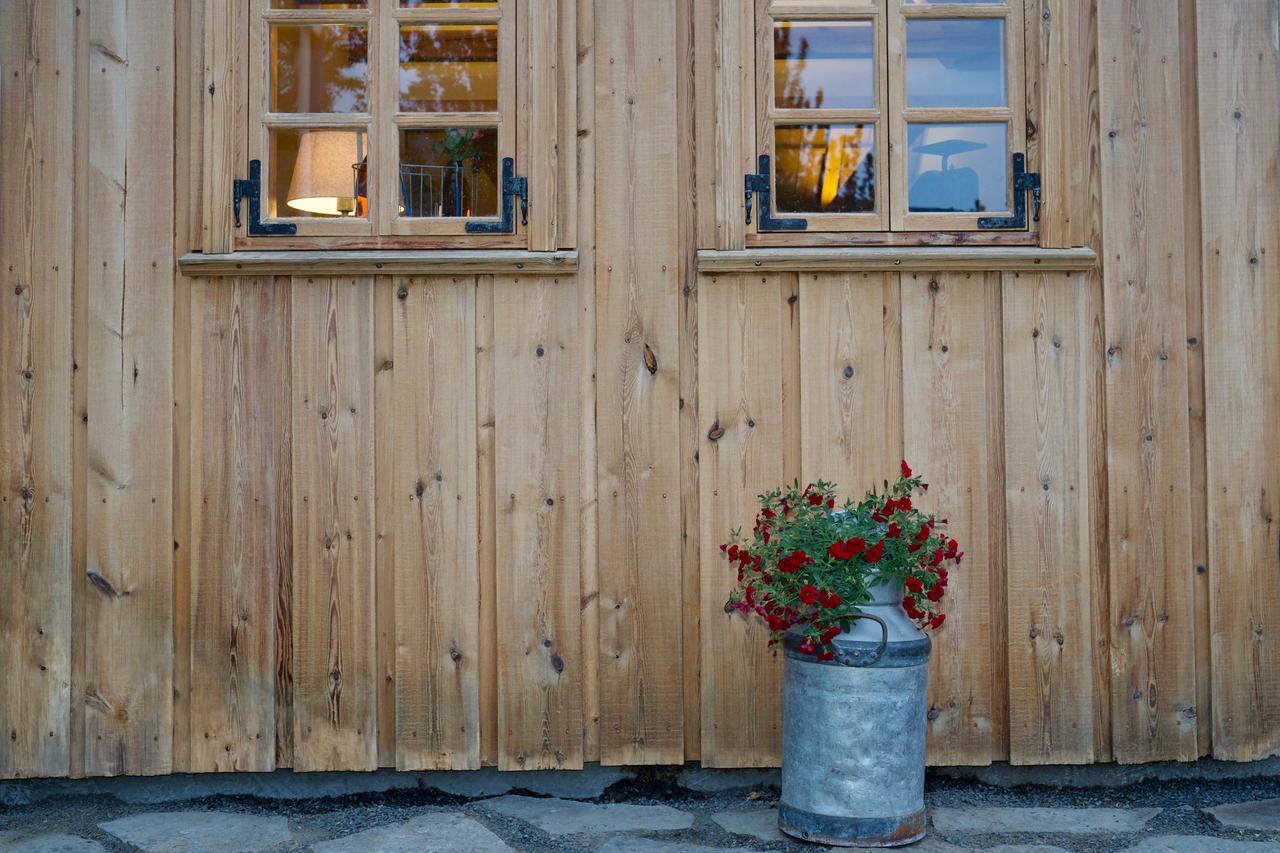 Islandsbaerinn /Old Farm Akureyri Esterno foto